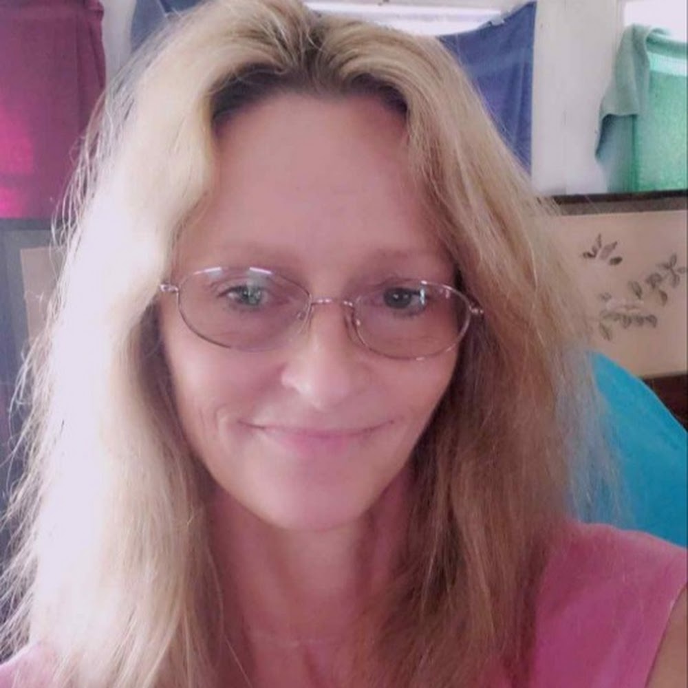 Meet your Posher, Rhonda